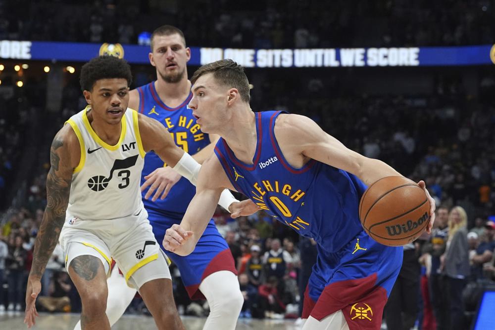 键时刻引领 键时刻引领