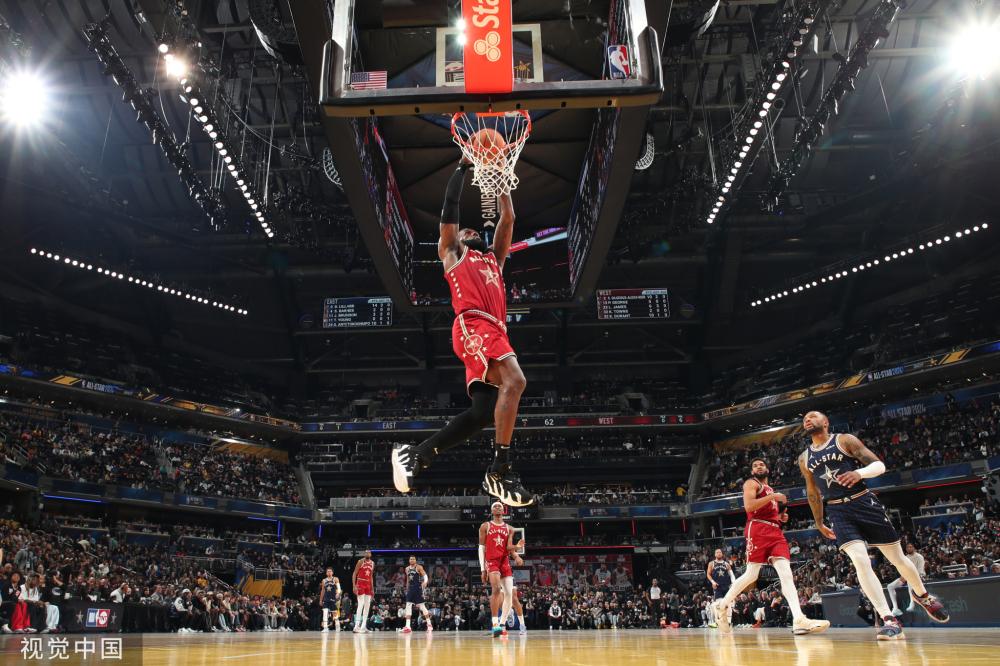 NBA社交圈：马刺四大最佳新秀同框 马威持续发声嘲讽湖人出局